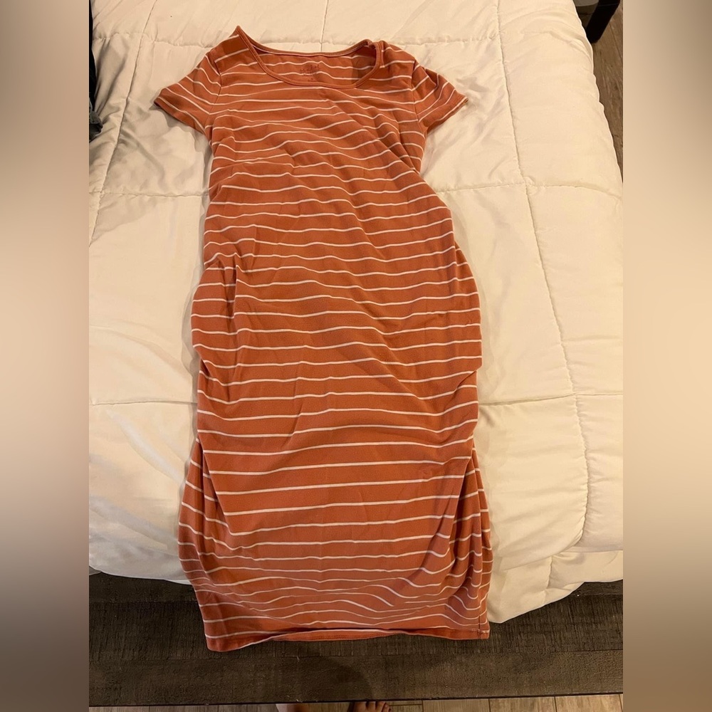 Isabel (snug fit) size medium maternity dress
